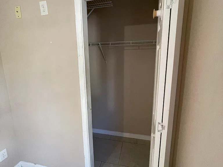 4008 Keaka Dr — Photo 16
