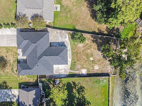 3rd image of 25122 S Broken Bough Dr