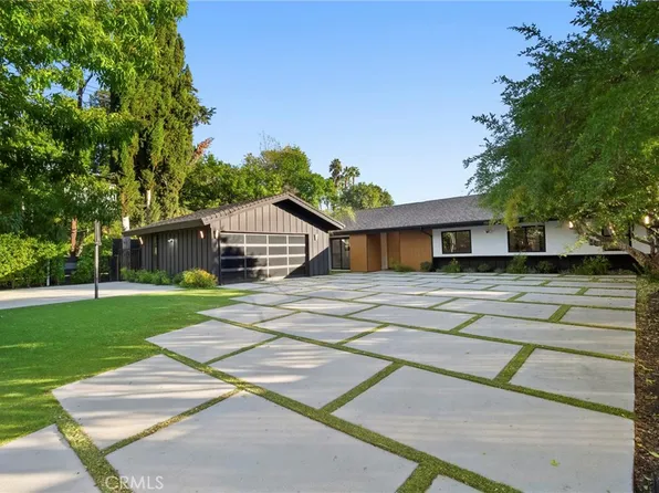 22400 Bessemer St, Woodland Hills, CA 91367