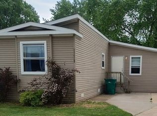 1178 Candida Rd, Elgin, IL 60123