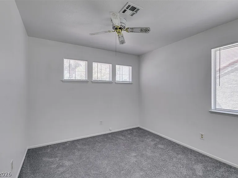 9712 Peacock Hill Cir — Photo 45