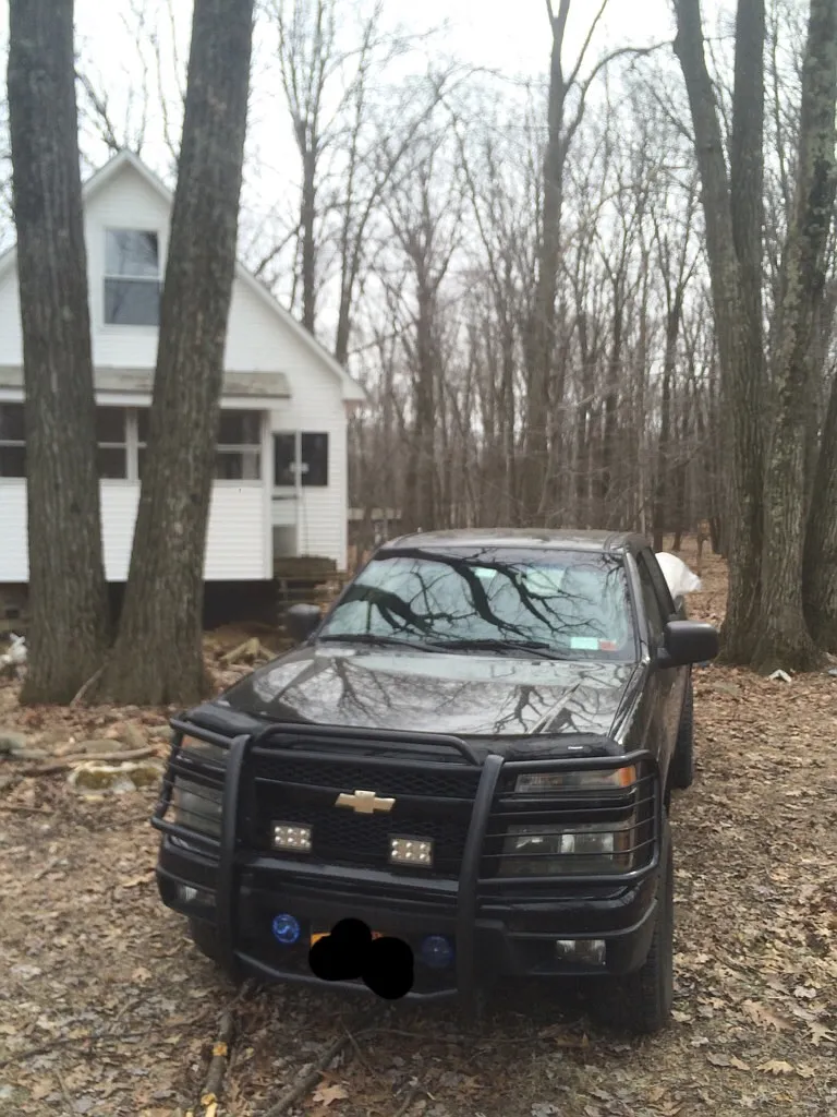 5279 Hummingbird Dr photo 1