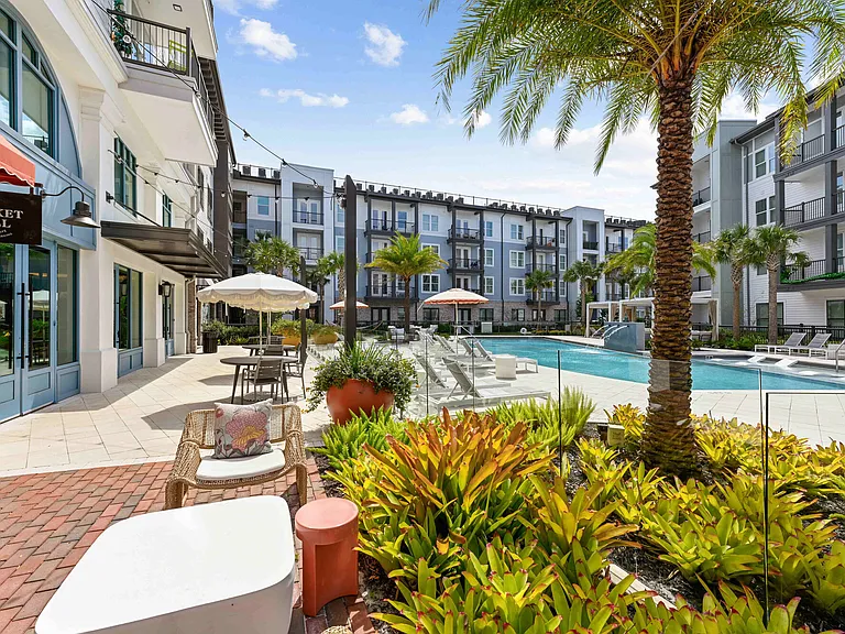 NOVEL Parkway by Crescent Communities — Photo 21