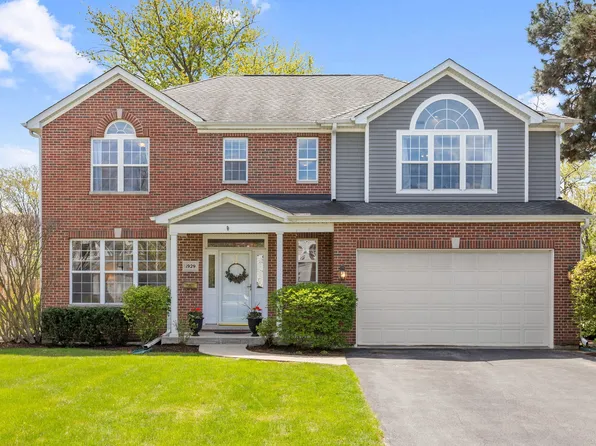 1929 Robincrest Ln, Glenview, IL 60025