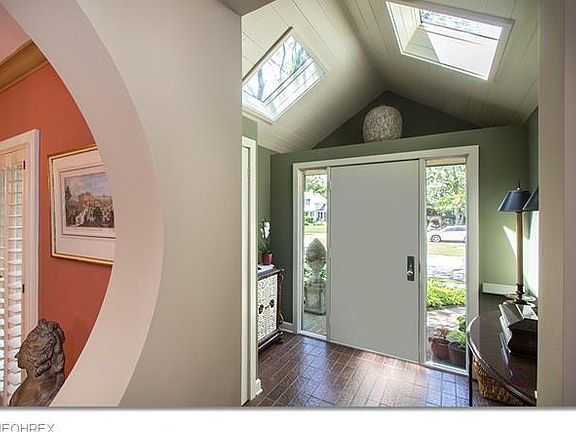 2nd image of 3504 Fairmount Blvd