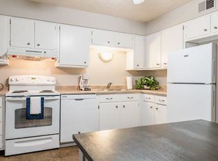 The Colonial Apartments, Omaha, NE 68134