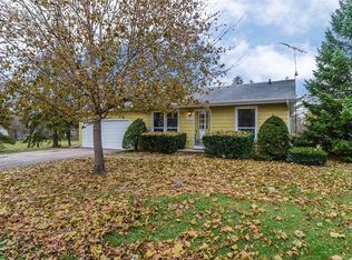 38855 N Lakewood Ave, Lake Villa, IL 60046