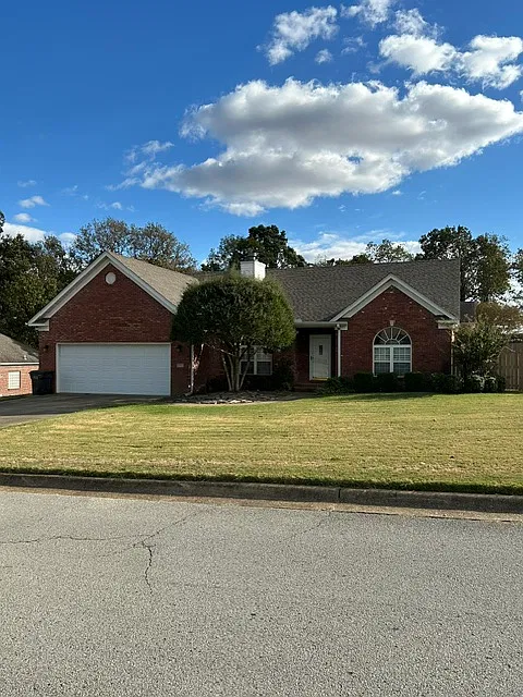 3 bed, 1648 sqft, $1,675 — Photo 1