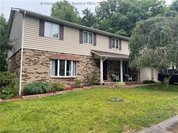 102 Castle Dr, Cross Lanes, WV 25313