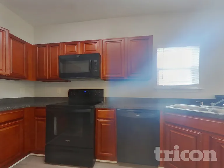 46 Wyndham Ct SE — Photo 5