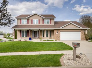 1808 Eastwood Dr, Stoughton, WI 53589