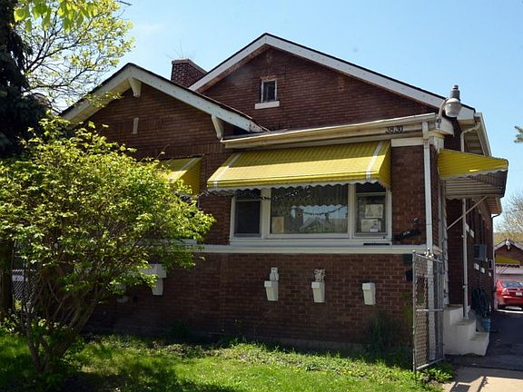 2nd image of 3830 Grand Blvd