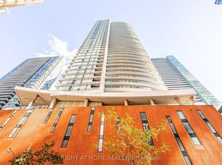 21 Widmer St #1808, Toronto, ON M5V0B8