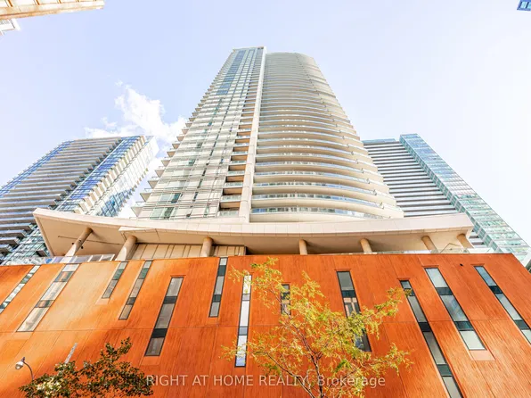 21 Widmer St, Toronto, ON
