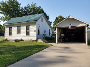 305 River St SW, Preston, MN 55965