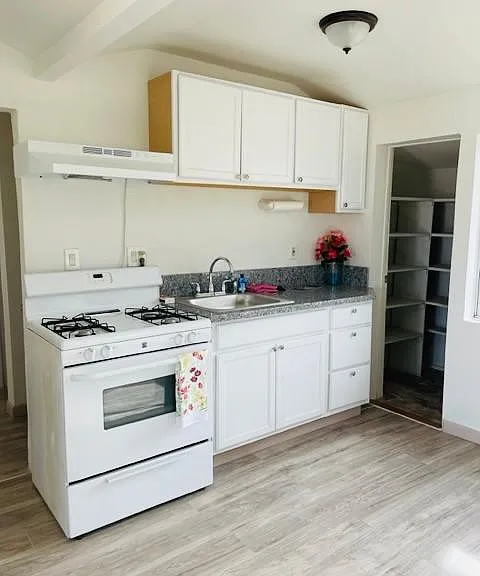 7509 Utah Trl — Photo 3