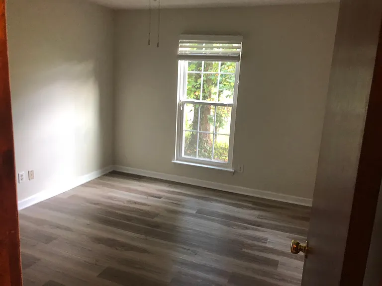 430 Ridgetop Dr NW — Photo 6