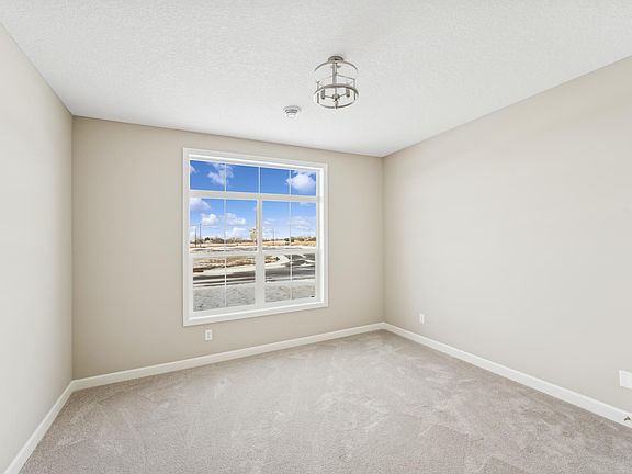 3rd image of 19993 Hunters Rdg