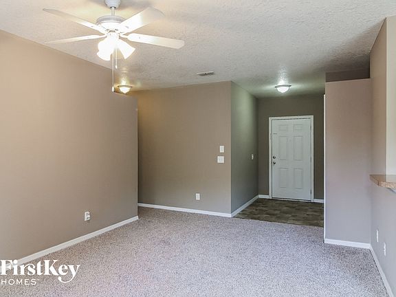 4th image of 1015 Cassia St