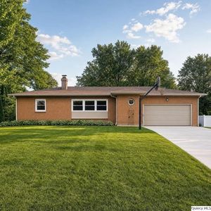 5128 Ri Dora Dr, Quincy, IL, 62305