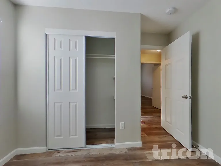 857 E Saragosa St — Photo 9