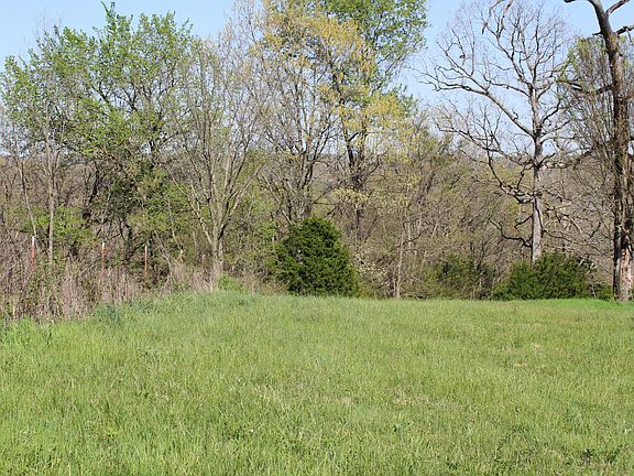 3rd image of Jefferson Ln