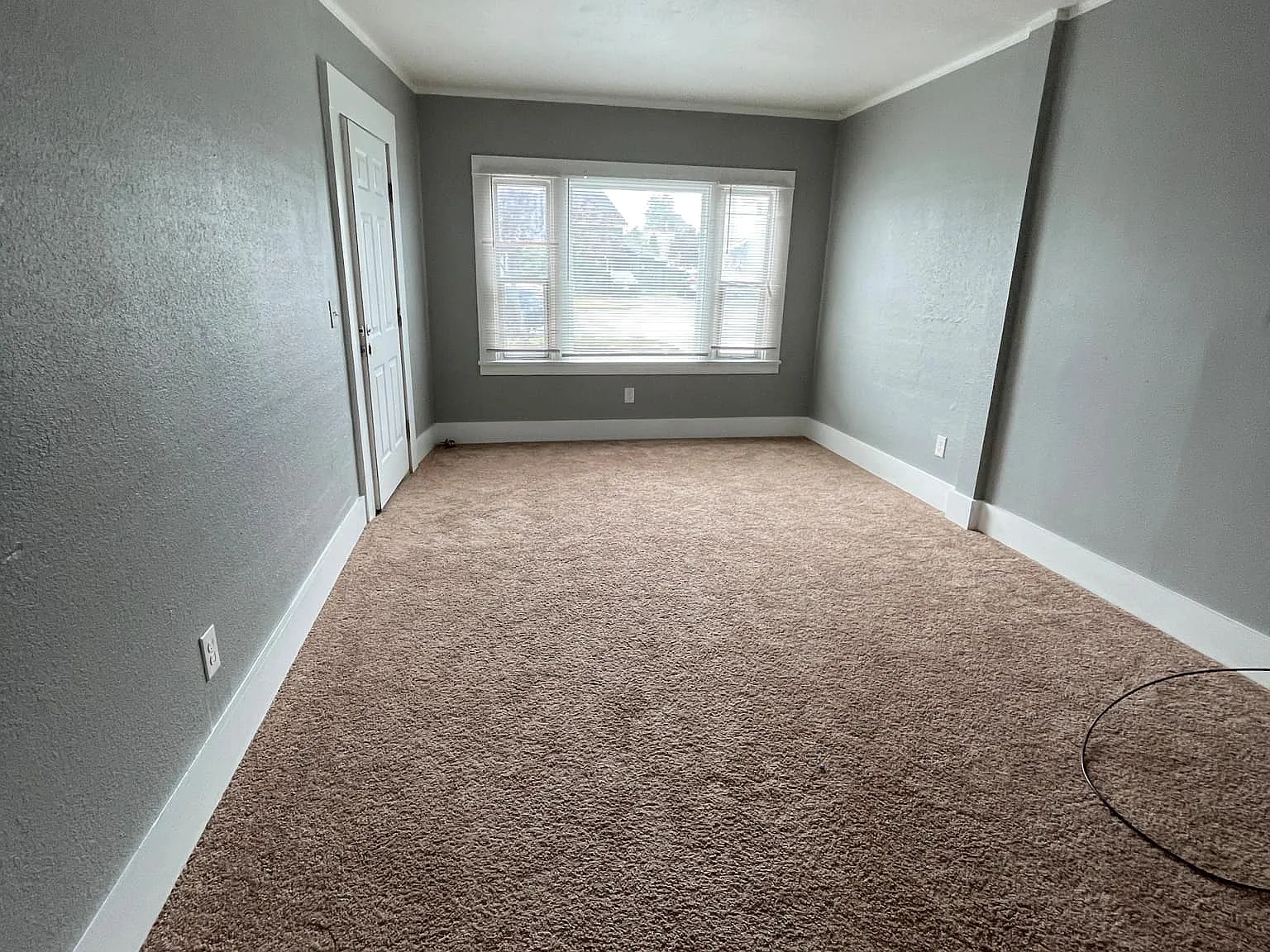 1 bed, 700 sqft, $1,100 — Photo 2