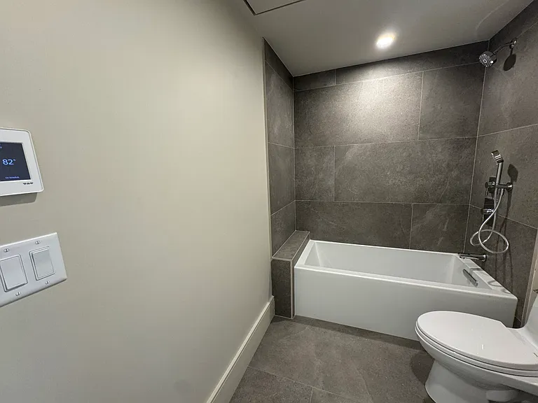 300 Franklin St #2A — Photo 7