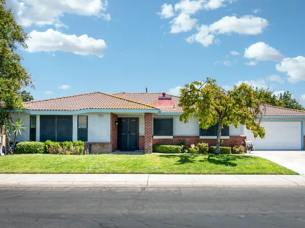 7636 N Gearhart Ave, Fresno, CA 93720