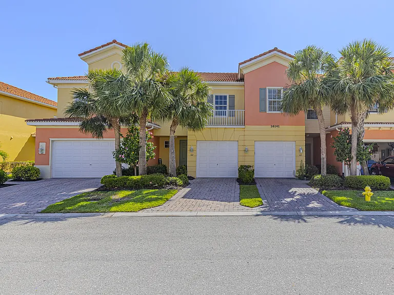16141 Via Solera Cir — Photo 3
