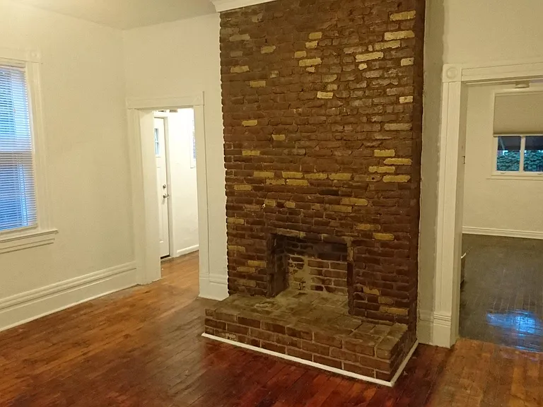 337 Spahr St #1 — Photo 10