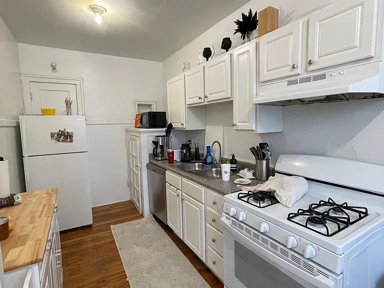 7825 Saint Charles Ave #L — Photo 3