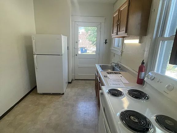 3rd image of 420 S Fess Ave #3