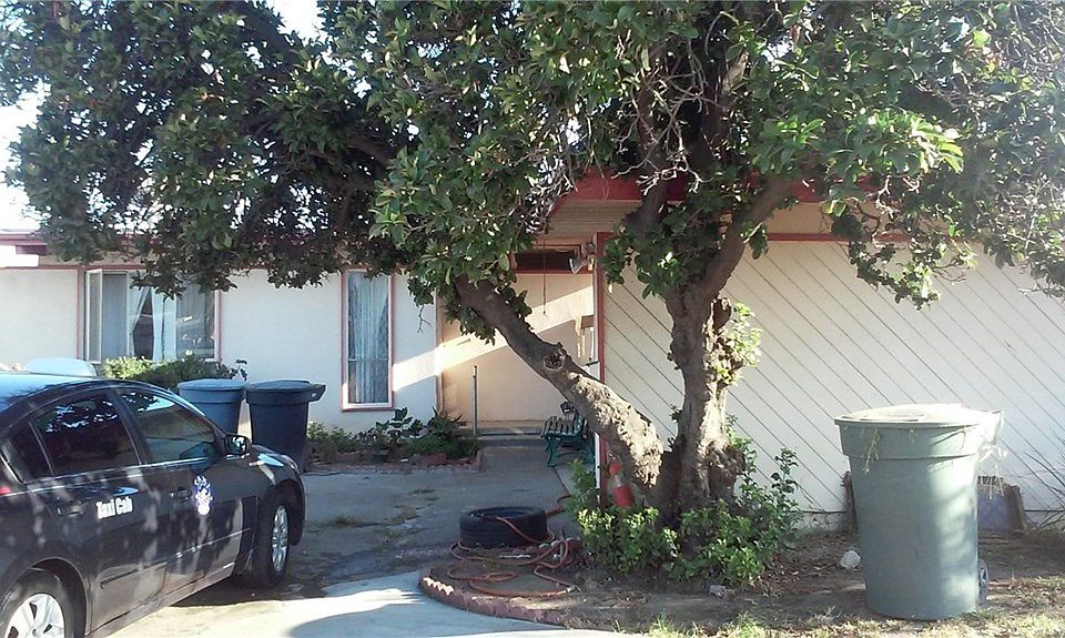1st image of 504 E Greenhaven St