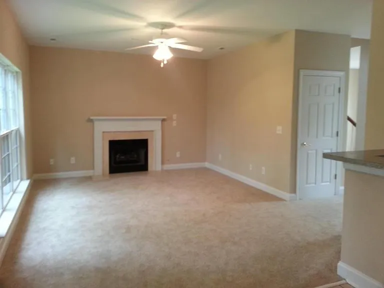 106 Horseshoe Bay Ct — Photo 4