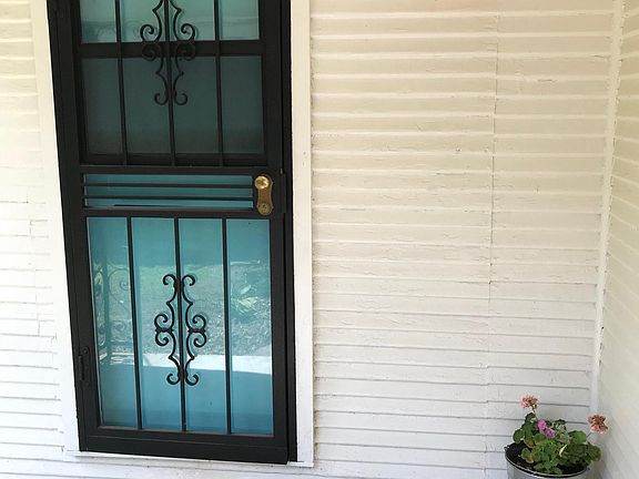 2nd image of 1754 Crump Ave