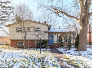 1025 N Maple Rd, Ann Arbor, MI 48103