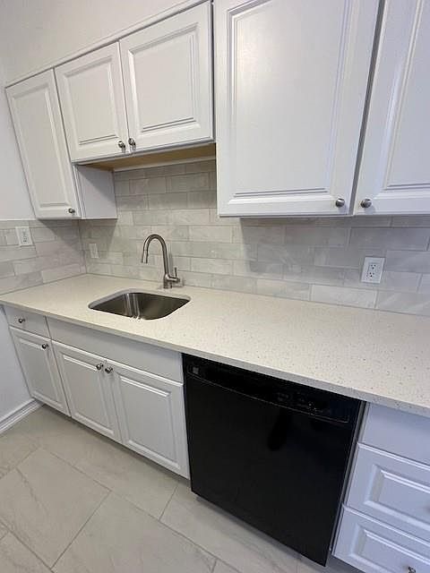 1st image of 30 Windsor Terrace #2G