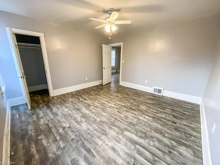 5816 Madison Ave — Photo 9