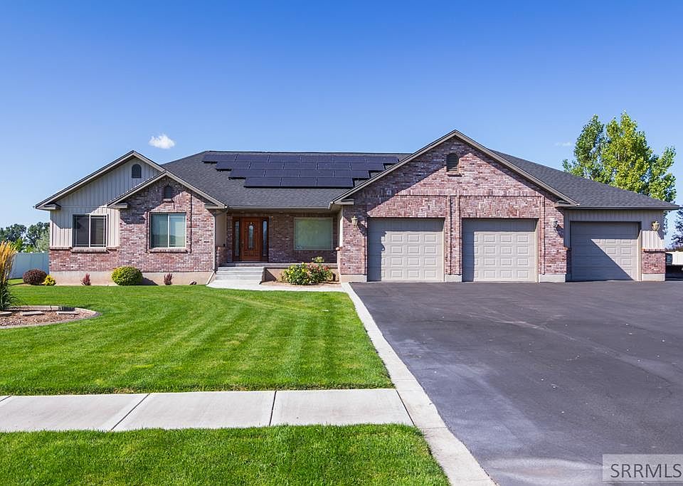 1st image of 2113 E Berggren Ln