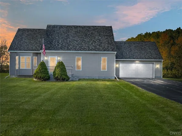 127 Honey Hill Rd, Poland, NY 13431