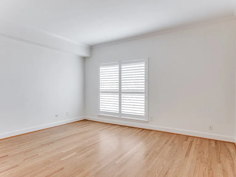 4405 Bellaire Dr S #119 — Photo 8