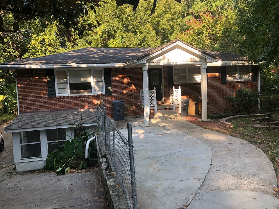 1st image of 4017 English Oak Dr