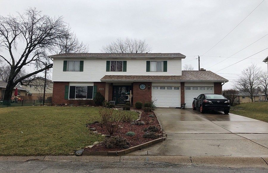 1st image of 608 Crestmont Dr