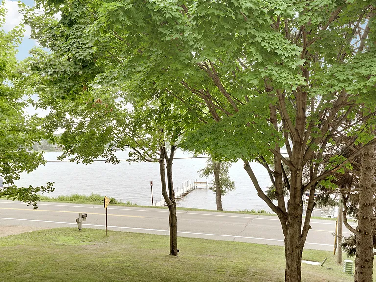 3448 N Shore Dr — Photo 36