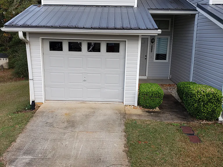 151 Candlebrook Dr — Photo 2
