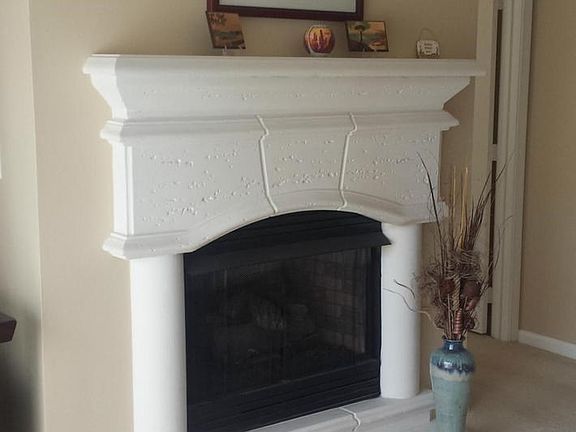 Living Room-Fire Place