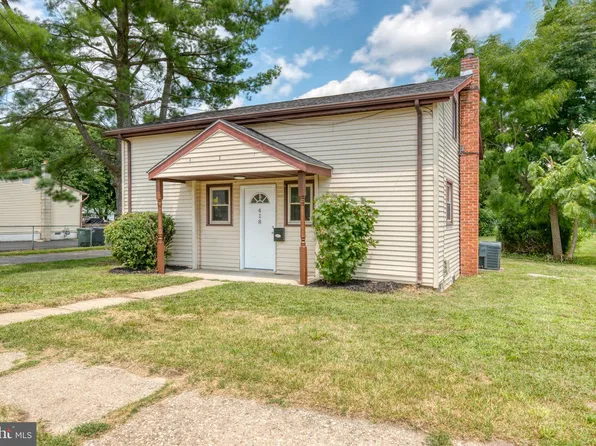 418 N Main St, Williamstown, NJ 08094