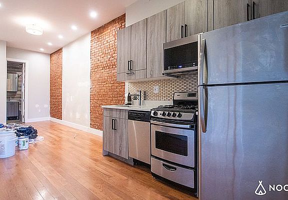 2nd image of 1065 Lafayette Ave APT 2B