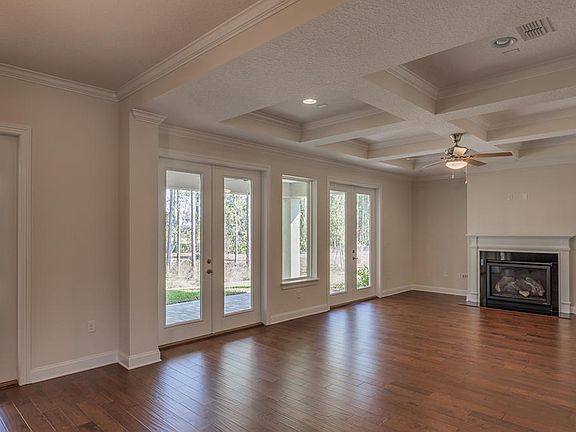 Palencia 16 Fam Room